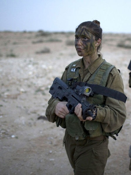 イスラエル軍の女性兵士101