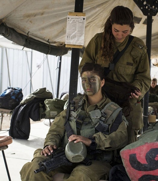 イスラエル軍の女性兵士106