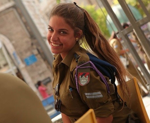 イスラエル軍の女性兵士118