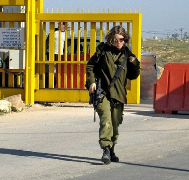 イスラエル軍の女性兵士138