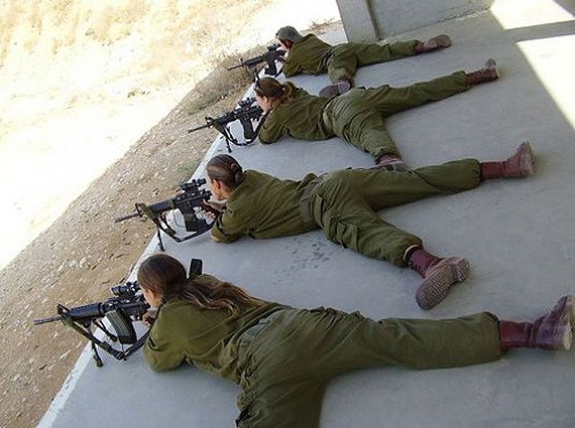 イスラエル軍の女性兵士144