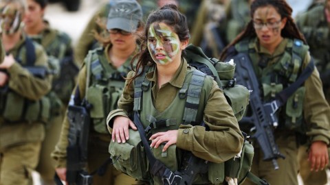 イスラエル軍の女性兵士48