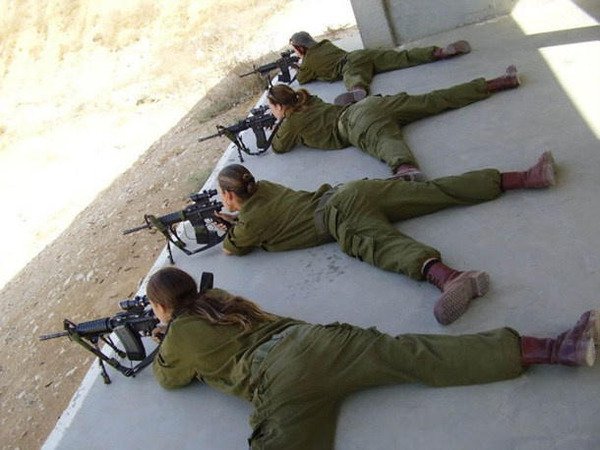 イスラエル軍の女性兵士84