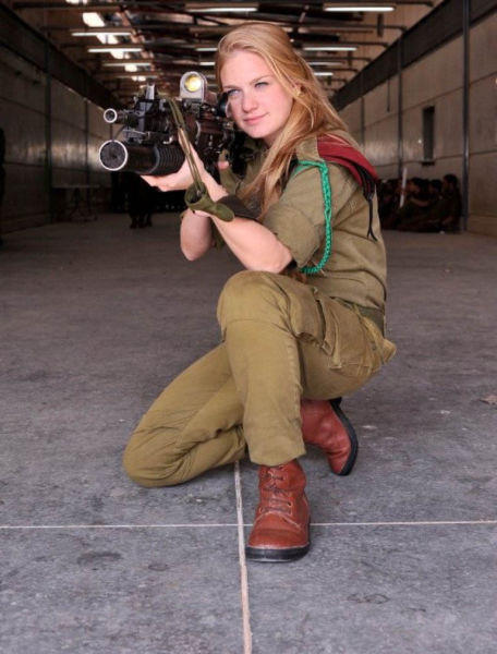 イスラエル軍の女性兵士92
