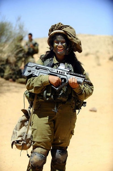 イスラエル軍の女性兵士98